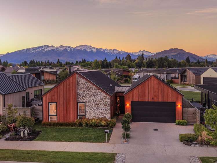 9 Doug Ledgerwood Drive Wanaka_17