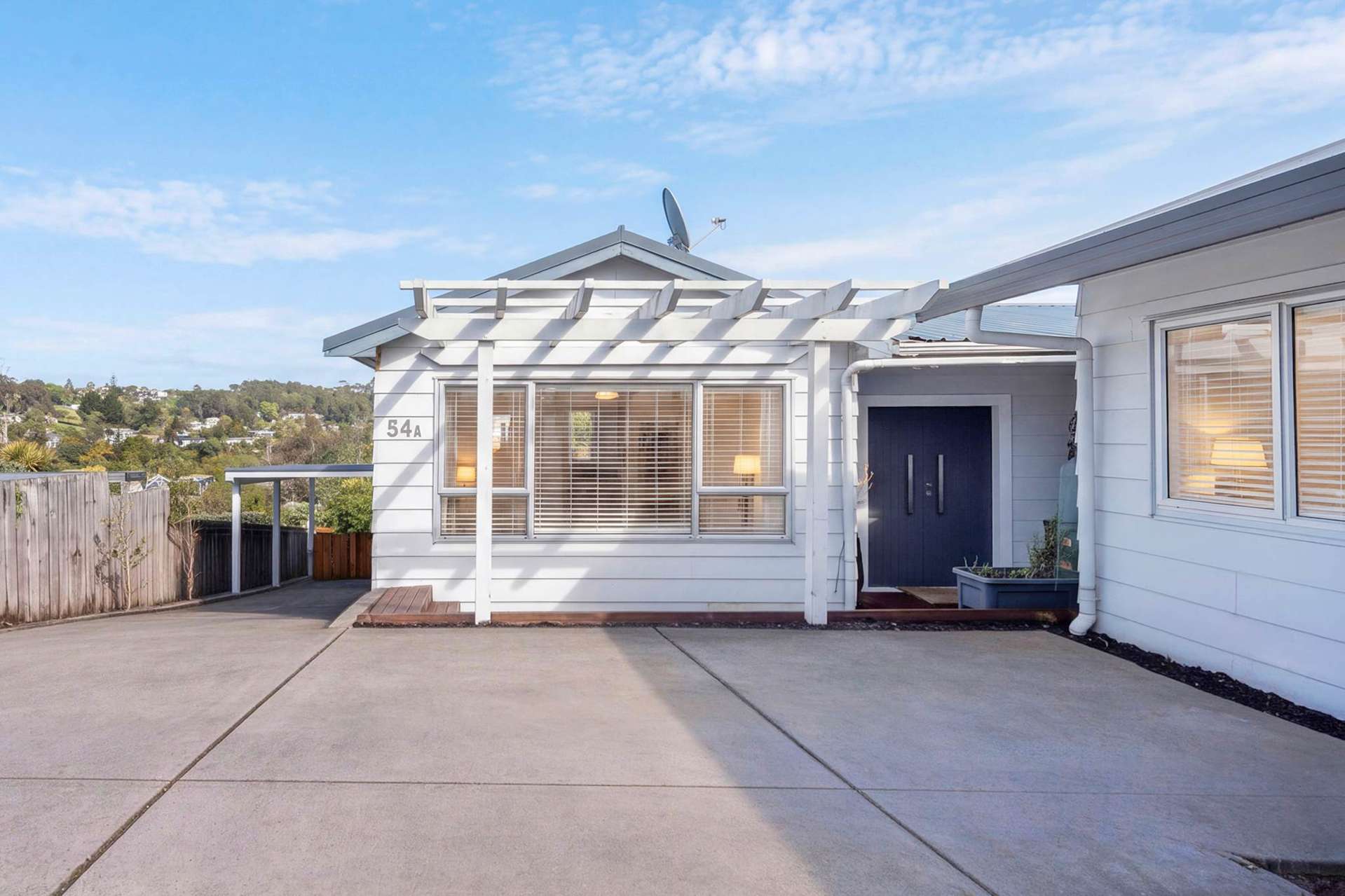 2/54 Lyons Avenue Murrays Bay_0