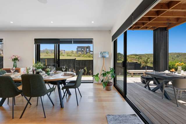 8 Kikorangi Drive Wainui_3