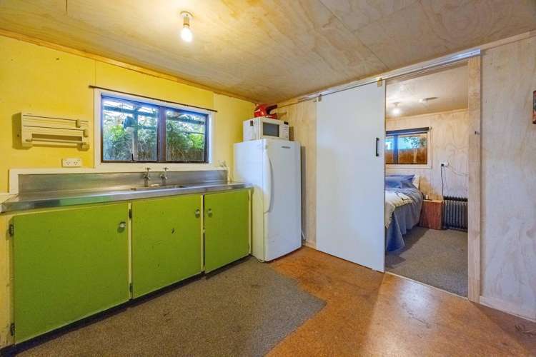 11 Holden Avenue Haumoana_16