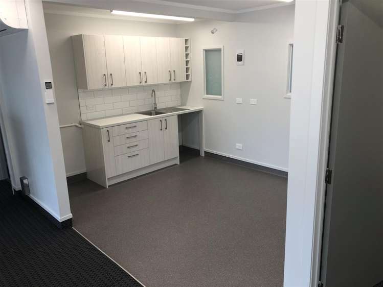 Unit 4 and 6, 319 Neilson Street Onehunga_6