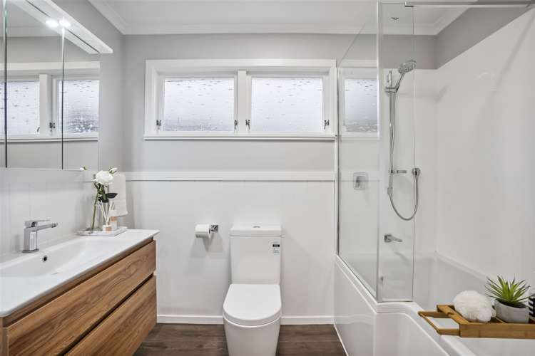 58 Eskdale Road Birkdale_10