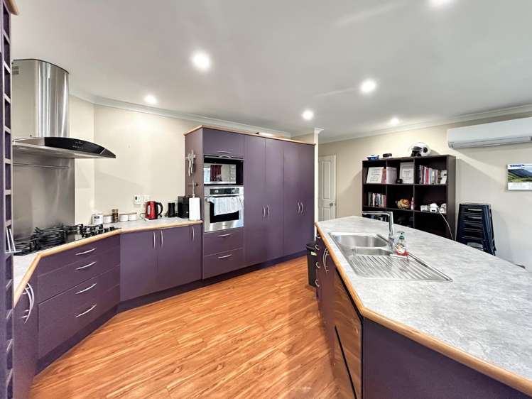 3 Brookside Close 10923_2