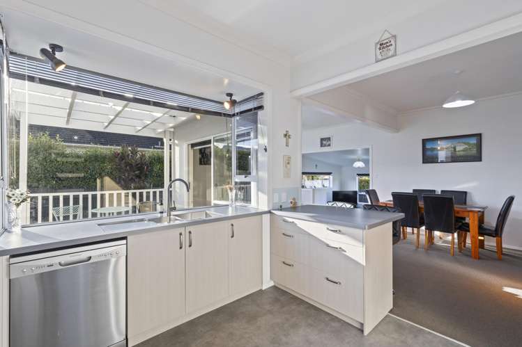 25a Paynters Avenue Strandon_17