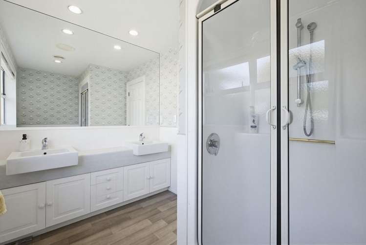 1 Maple Lane Waikanae_25