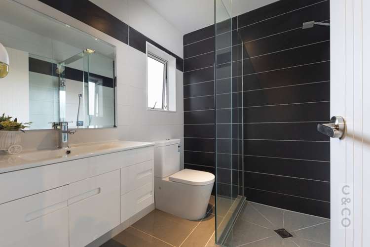 18 Tauwaka Crescent Riverhead_12