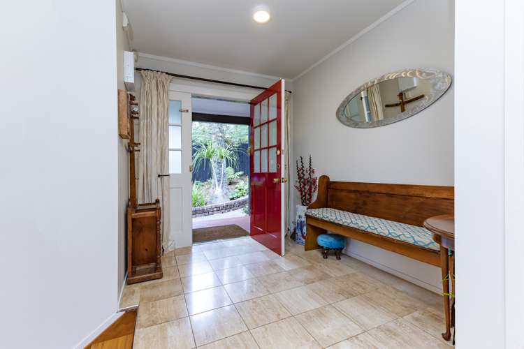 17 Tane Road Laingholm_21