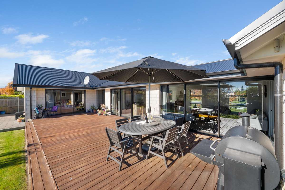 6 Spitfire Drive_0