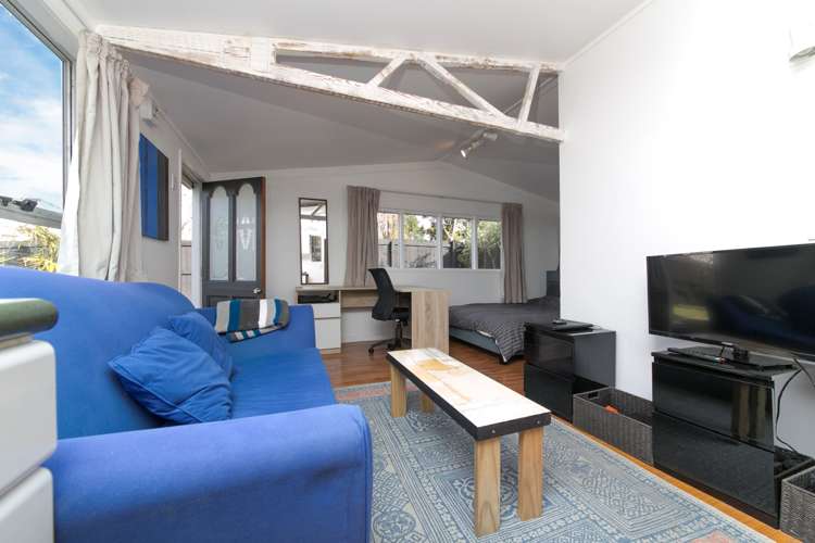 1 Paewai Road Glen Eden_19