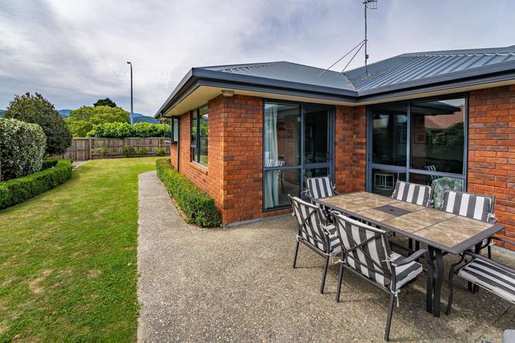 53 Starveall Street Brightwater_20