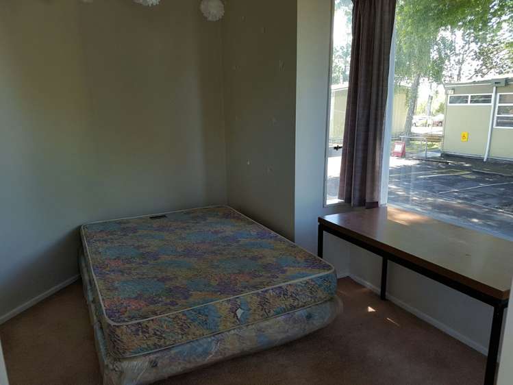 196 Hillcrest Road Hillcrest_2