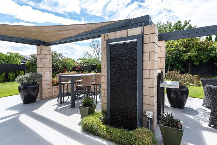 208 Cavendish Road Casebrook_33