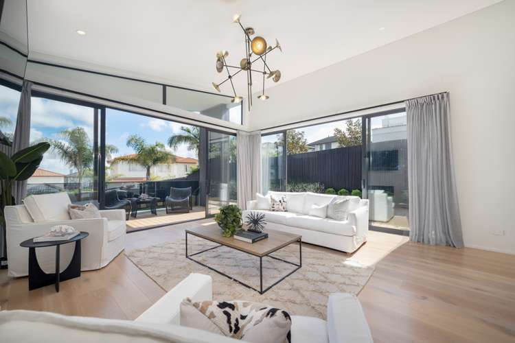 19 Kinmont Rise East Tamaki Heights_11