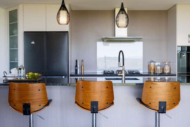 3369 State Highway 50 Maraekakaho_6