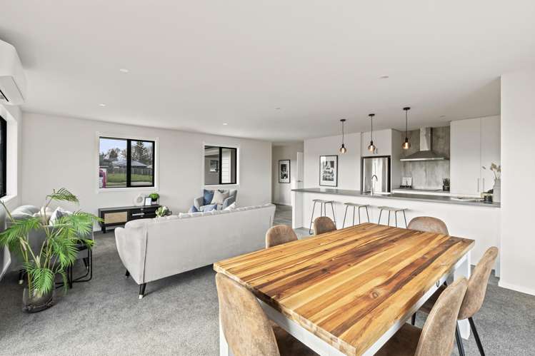 4 Rayner Lane Marton_6