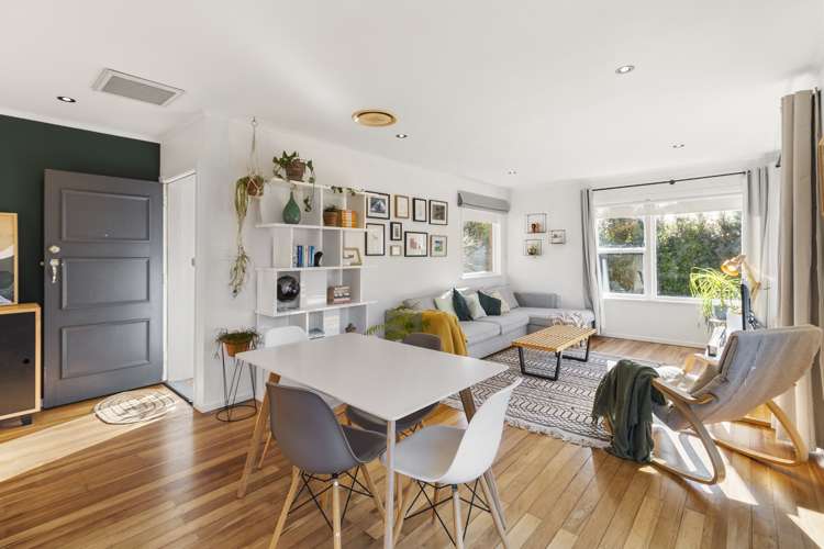 26 Lowtherhurst Road Massey_5