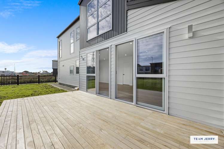 2 Longview Oak Lane Rosehill_26