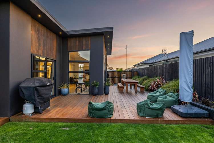 13 Russ Drive Lincoln_32