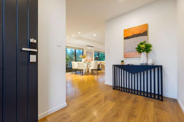 7 Kaimai Avenue Massey_25