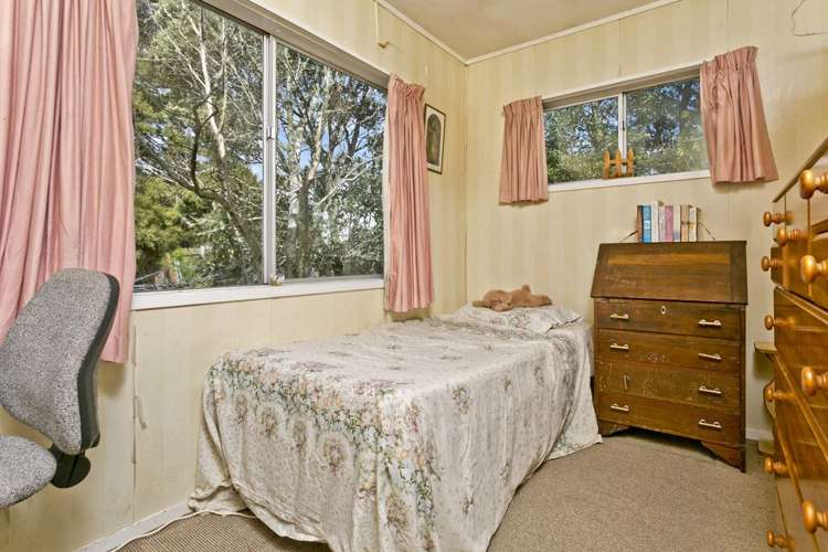 38 Castleton Street Birkdale_11