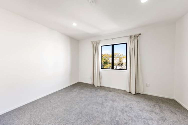 9/27 Rossmay Terrace Mt Eden_13