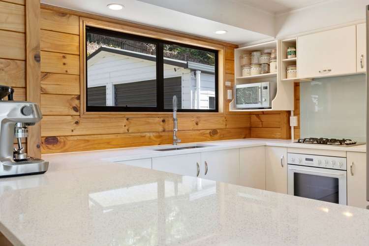 12C Kent Street Whangaroa_6