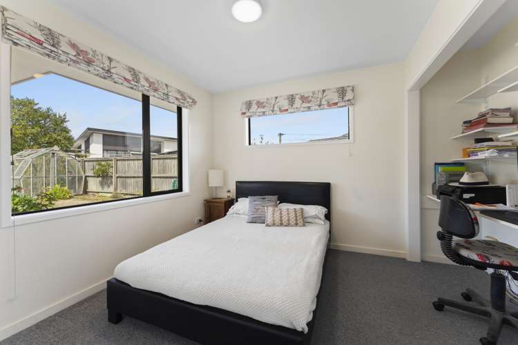 25 Vivian Street Burwood_8