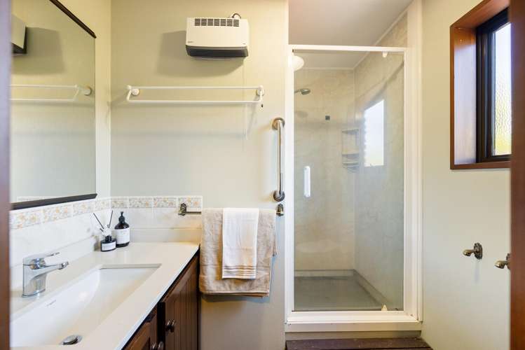 10 Lodge Place Ilam_7