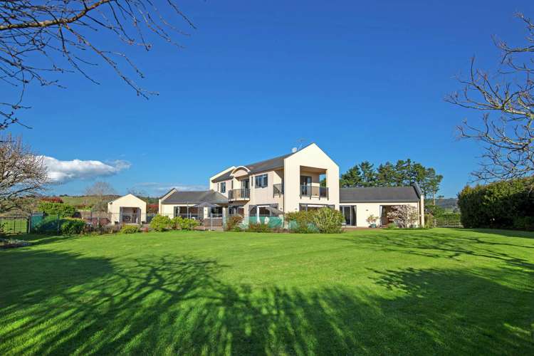 68 Porterfield Road Whitford_22