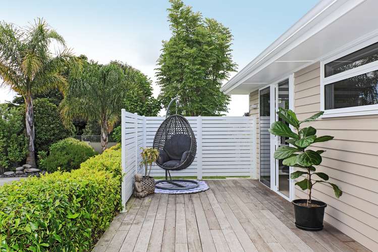 27 Hammond Road Taradale_12