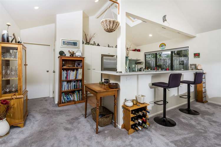 8b Aeroview Drive Beach Haven_7