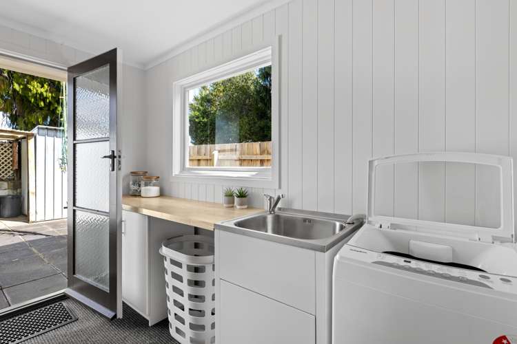 43 Rewarewa Road Te Atatu Peninsula_19