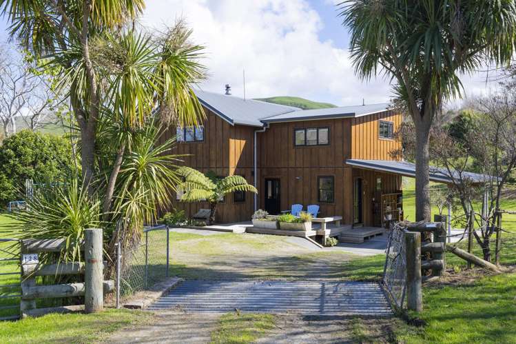 128 Lysnar Street Okitu_32