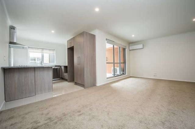 3/9 Vialou Street 10463_1