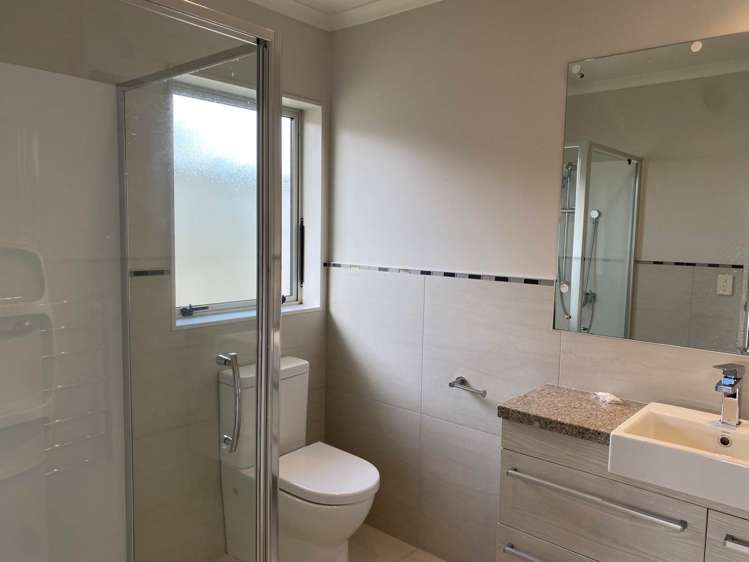 5 Manene Street Wattle Downs_11