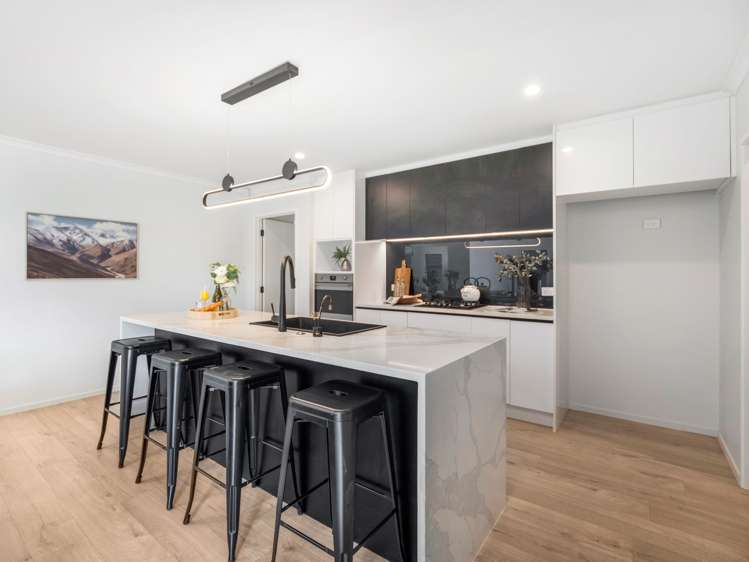 32 Waireka Rd Rototuna_8