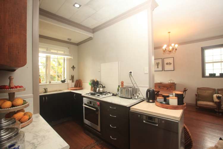 19 Solander Street Tolaga Bay_9