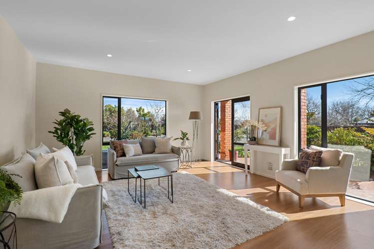 2 Harrys Way Redwood_5