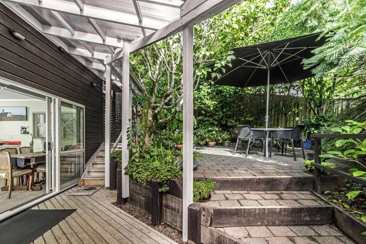 2/12 Wanita Place Totara Vale_18