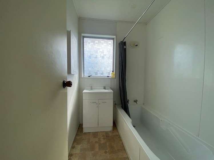 2/248 Flaxmere Avenue 10480_4