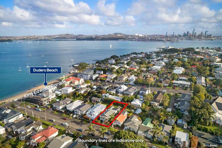 9 Duders Avenue Devonport_13