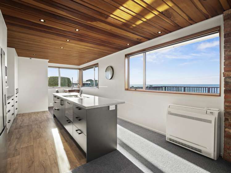 11 Rata Street Kaka Point_6