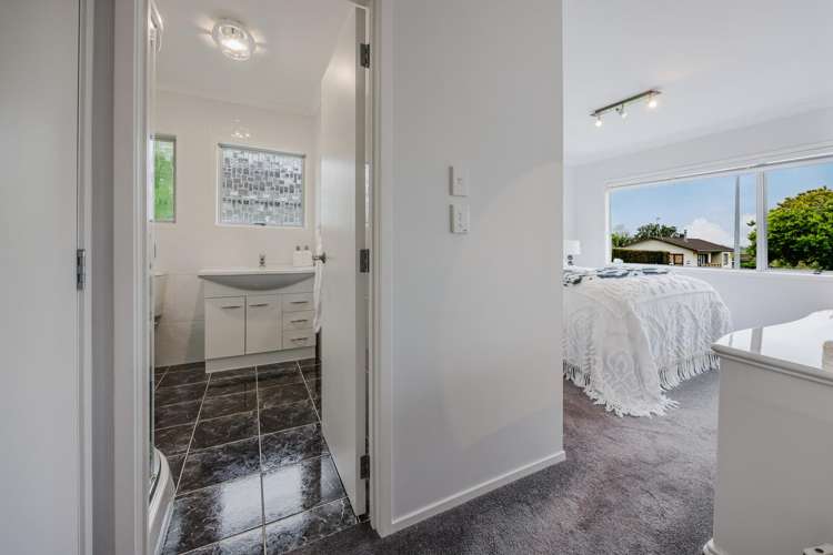 129 Bradbury Road Botany Downs_7