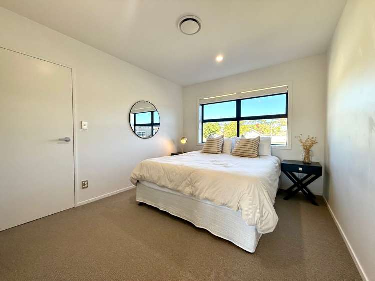 11/12 Stewart Street Raglan_20