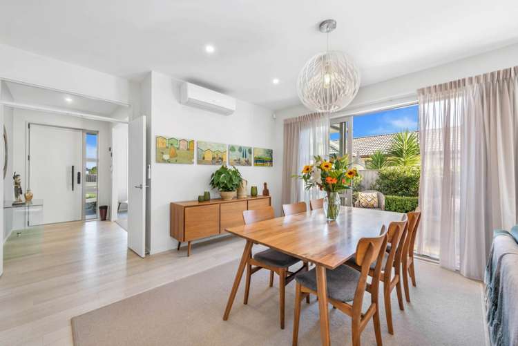 24 Lydiard Place Beachlands_14