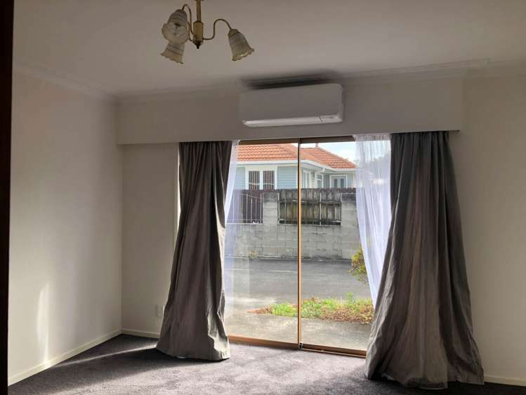 2/44 Morningside Drive Mount Albert_1