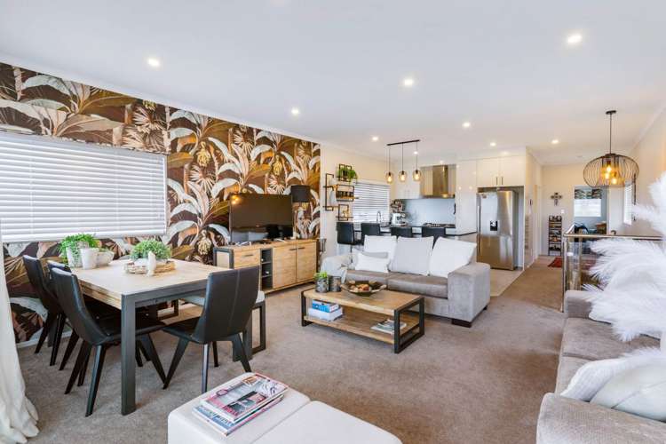 16 Atalanta Way Beachlands_26