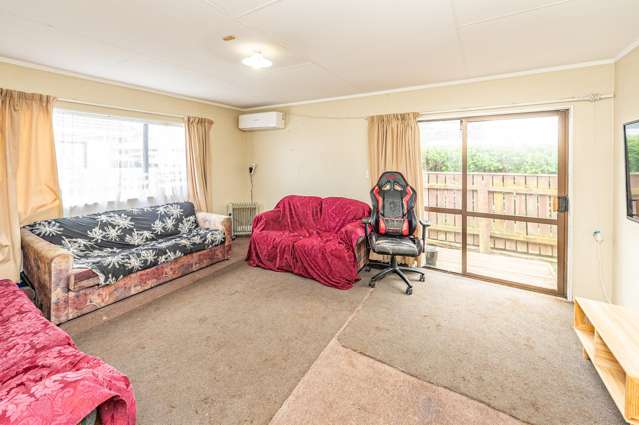 12B Cornwall Road Springvale_1