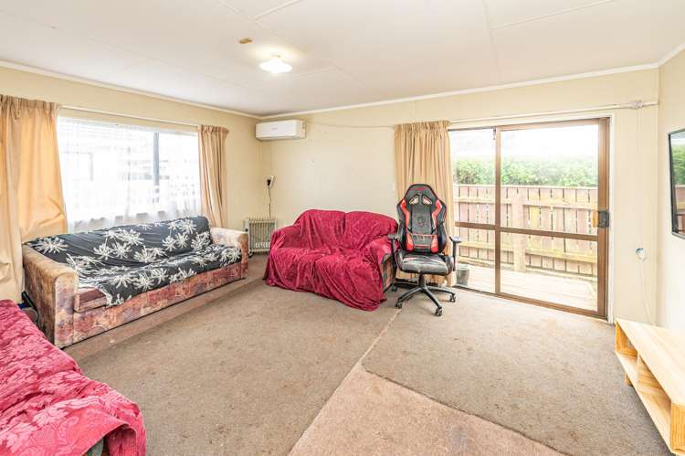 12B Cornwall Road Springvale_1
