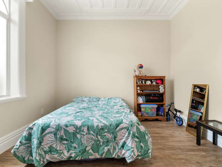 6 Magnetic Street Port Chalmers_12